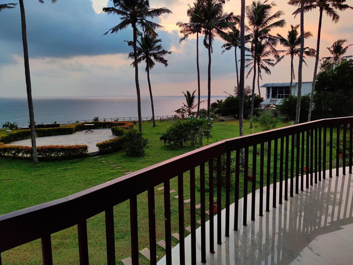 Pura Vida Varkala Hotel Ngoại thất bức ảnh