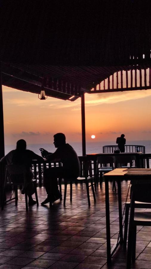 Pura Vida Varkala Hotel Ngoại thất bức ảnh