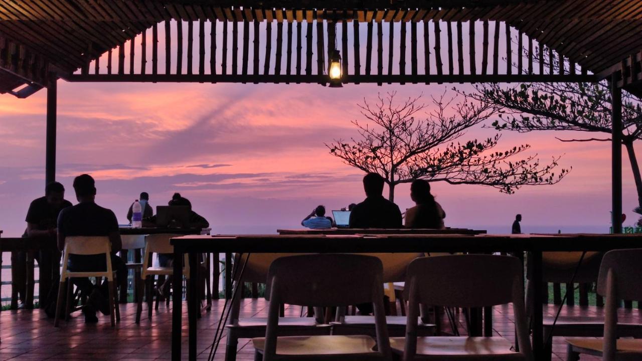 Pura Vida Varkala Hotel Ngoại thất bức ảnh