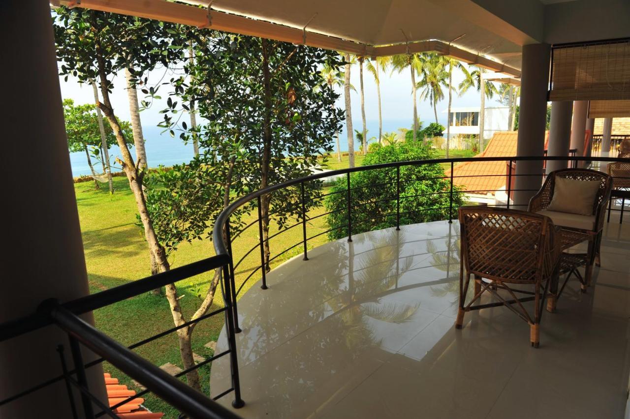 Pura Vida Varkala Hotel Ngoại thất bức ảnh